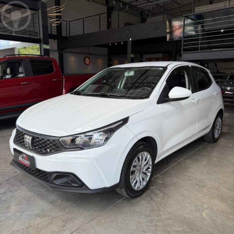 FIAT - ARGO 1.0 FIREFLY FLEX DRIVE MANUAL - 2023/2023 - BRANCA - R$ 65.900,00