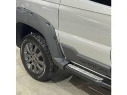 FIAT - STRADA 1.8 MPI ADVENTURE CD 16V FLEX 3P MANUAL - 2018/2019 - PRATA - R$ 86.900,00