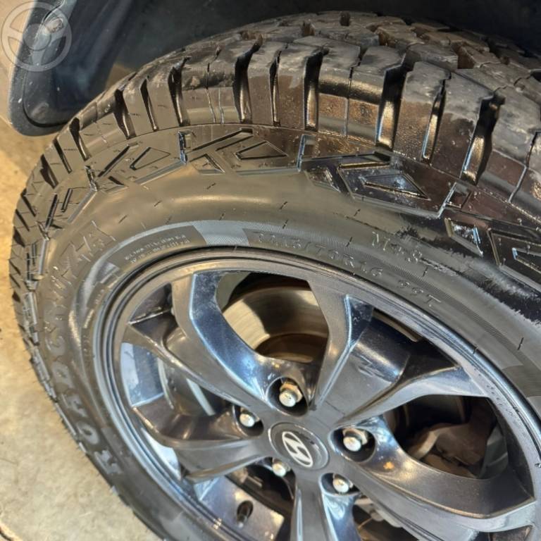 HYUNDAI - TUCSON 2.0 MPFI GLS 16V 143CV 2WD FLEX 4P AUTOMÁTICO - 2014/2015 - CINZA - R$ 65.900,00