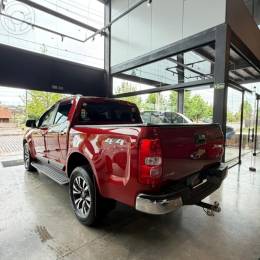 CHEVROLET - S10 2.5 LTZ 4X4 CD 16V FLEX 4P MANUAL - 2016/2017 - VERMELHA - R$ 135.900,00