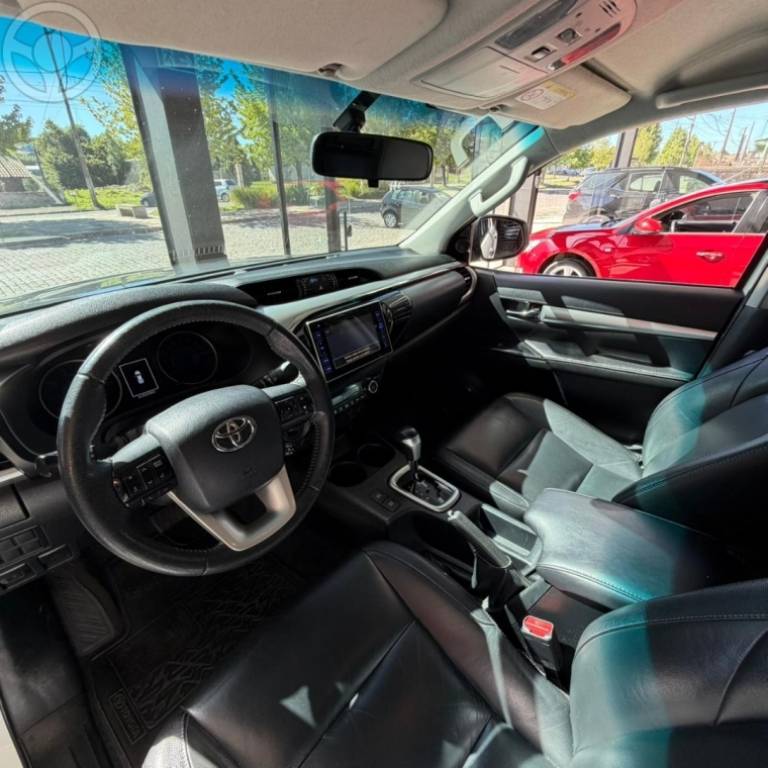 TOYOTA - HILUX 2.8 SRX 4X4 CD 16V DIESEL 4P AUTOMÁTICO - 2016/2016 - BRANCA - R$ 179.900,00