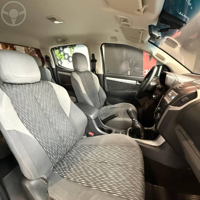 CHEVROLET - S10 2.5 LT 4X4 CD 16V FLEX 4P MANUAL - 2015/2015 - BRANCA - R$ 106.900,00