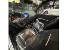 FIAT - STRADA 1.8 MPI ADVENTURE CD 16V FLEX 3P MANUAL - 2018/2019 - PRATA - R$ 86.900,00