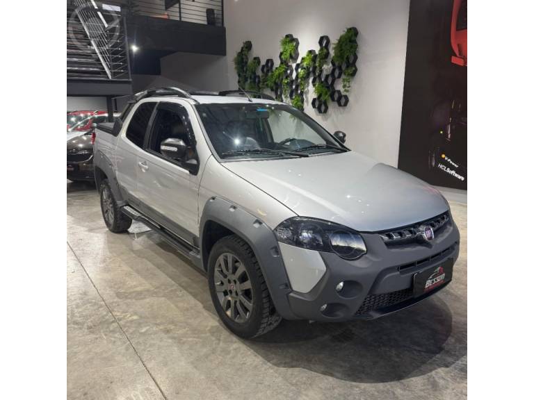 FIAT - STRADA 1.8 MPI ADVENTURE CD 16V FLEX 3P MANUAL - 2018/2019 - PRATA - R$ 86.900,00