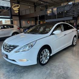 HYUNDAI - SONATA 2.4 MPFI I4 16V 182CV 4P AUTOMÁTICO - 2012/2013 - BRANCA - R$ 79.900,00