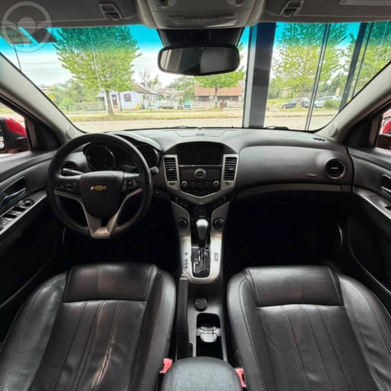 CHEVROLET - CRUZE 1.8 LTZ 16V FLEX 4P AUTOMÁTICO - 2014/2014 - VERMELHA - R$ 73.900,00