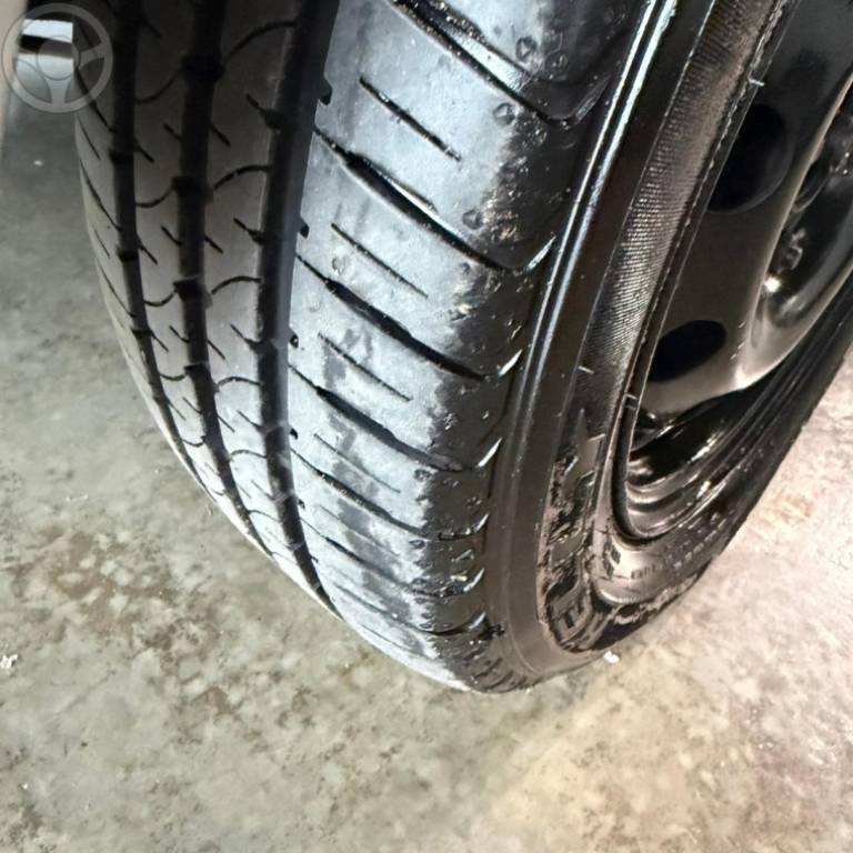 FORD - FIESTA 1.6 MPI CLASS HATCH 8V FLEX 4P MANUAL - 2007/2008 - PRATA - R$ 23.900,00