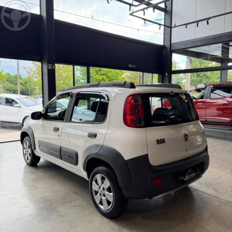 FIAT - UNO 1.0 EVO WAY 8V FLEX 4P MANUAL - 2012/2013 - BRANCA - R$ 37.900,00