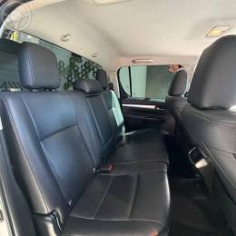 TOYOTA - HILUX 2.8 SRX 4X4 CD 16V DIESEL 4P AUTOMÁTICO - 2016/2016 - BRANCA - R$ 179.900,00