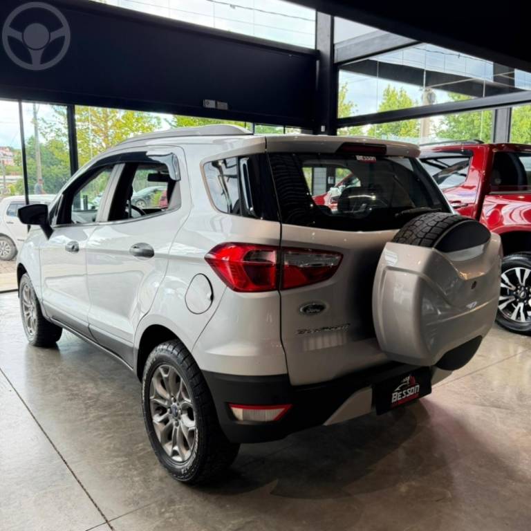 FORD - ECOSPORT 1.6 FREESTYLE 16V FLEX 4P AUTOMÁTICO - 2015/2016 - PRATA - R$ 61.900,00