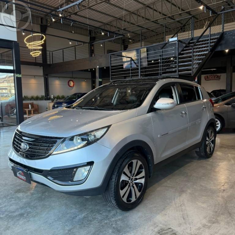 KIA MOTORS - SPORTAGE 2.0 EX 4X2 16V FLEX 4P AUTOMÁTICO - 2013/2014 - PRATA - R$ 86.900,00