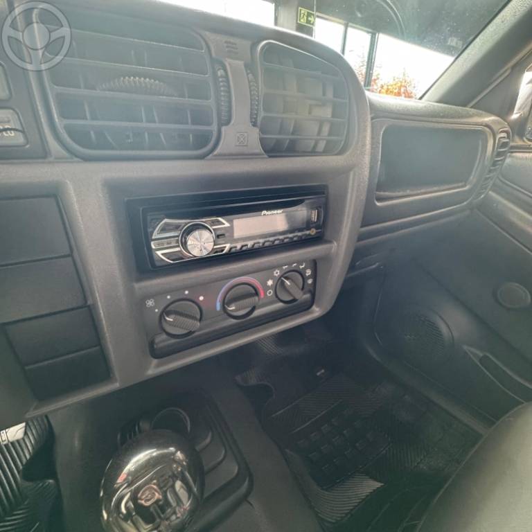 CHEVROLET - S10 2.8 COLINA 4X4 CS 12V TURBO ELECTRONIC INTERCOOLER DIESEL 2P MANUAL - 2010/2010 - BRANCA - R$ 84.900,00