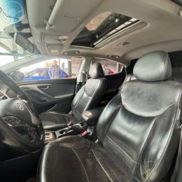 HYUNDAI - ELANTRA 1.8 GLS 16V 4P AUTOMÁTICO - 2012/2013 - PRETA - R$ 69.900,00