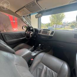 TOYOTA - HILUX 2.7 SRV 4X4 CD 16V FLEX 4P AUTOMÁTICO - 2014/2014 - PRATA - R$ 129.000,00