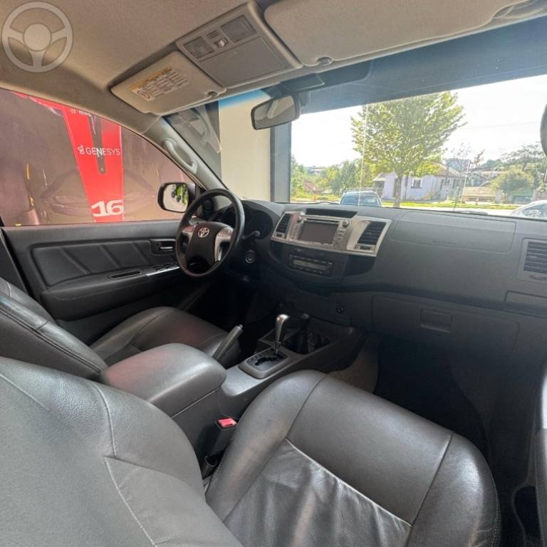 TOYOTA - HILUX 2.7 SRV 4X4 CD 16V FLEX 4P AUTOMÁTICO - 2014/2014 - PRATA - R$ 129.000,00