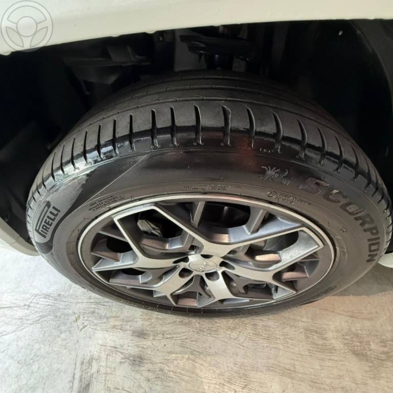 JEEP - COMMANDER - 2022/2022 - BRANCA - R$ 199.900,00