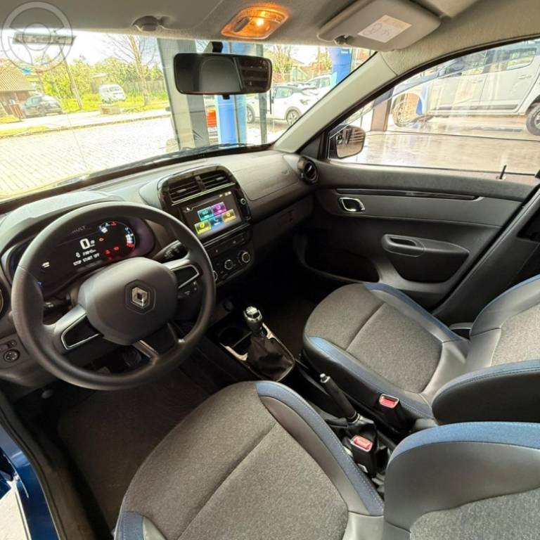 RENAULT - KWID 1.0 12V SCE FLEX INTENSE MANUAL - 2023/2024 - AZUL - R$ 61.900,00