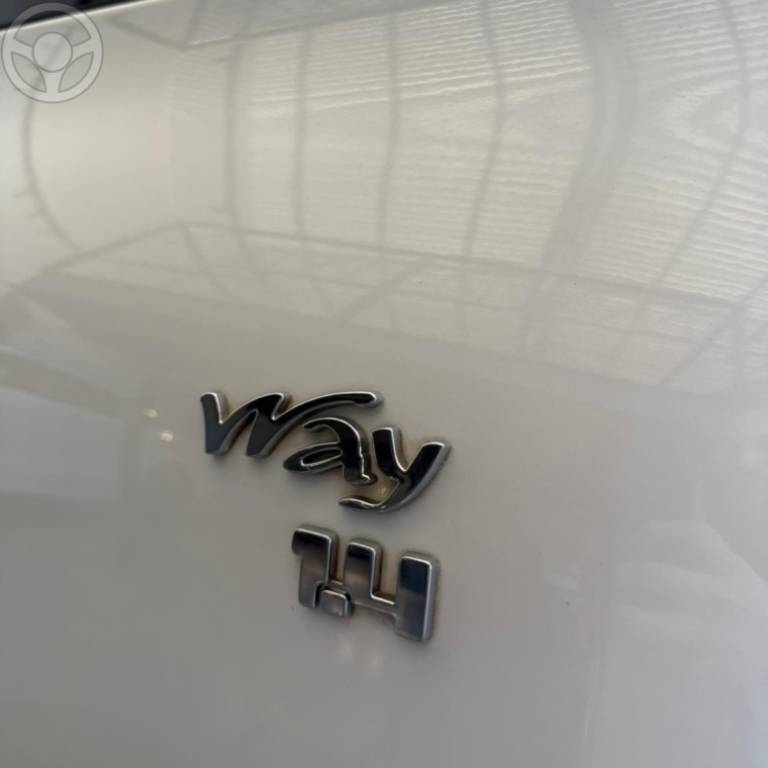 FIAT - UNO 1.4 WAY 8V FLEX 4P MANUAL - 2013/2013 - BRANCA - R$ 38.900,00