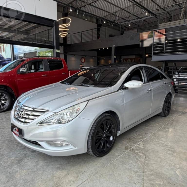 HYUNDAI - SONATA 2.4 MPFI I4 16V 182CV 4P AUTOMÁTICO - 2011/2012 - PRATA - R$ 71.900,00