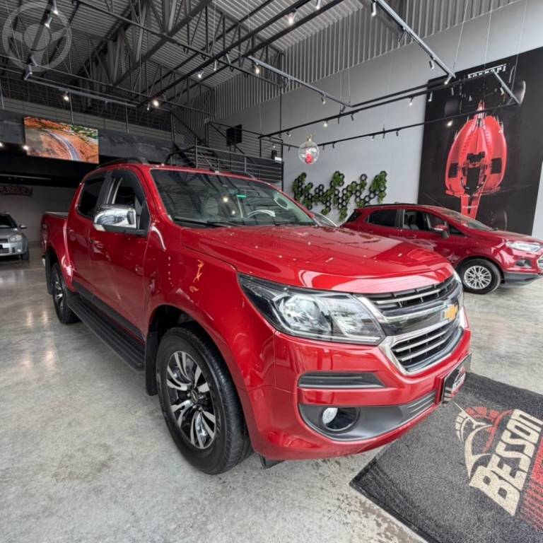 CHEVROLET - S10 2.5 LTZ 4X4 CD 16V FLEX 4P MANUAL - 2016/2017 - VERMELHA - R$ 135.900,00