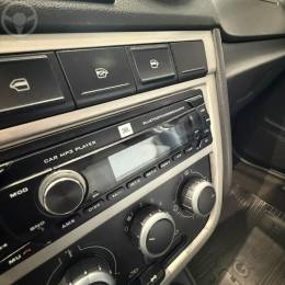 VOLKSWAGEN - VOYAGE 1.0 MI 8V FLEX 4P MANUAL - 2011/2012 - PRETA - R$ 35.900,00