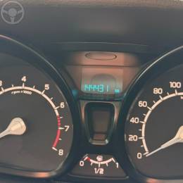 FORD - ECOSPORT 1.6 FREESTYLE 16V FLEX 4P MANUAL - 2013/2014 - BRANCA - R$ 57.900,00