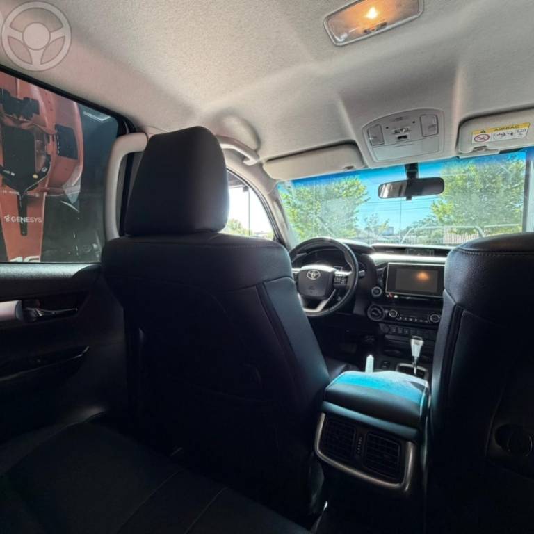 TOYOTA - HILUX 2.8 SRX 4X4 CD 16V DIESEL 4P AUTOMÁTICO - 2016/2016 - BRANCA - R$ 179.900,00