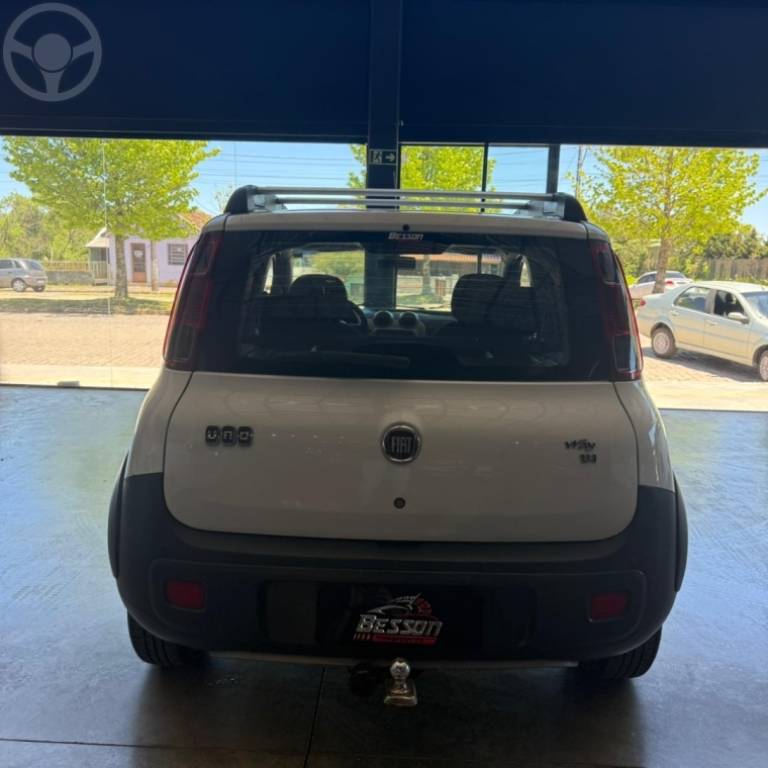 FIAT - UNO 1.4 WAY 8V FLEX 4P MANUAL - 2013/2013 - BRANCA - R$ 38.900,00