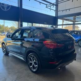 BMW - X1 2.0 16V TURBO ACTIVEFLEX SDRIVE20I X-LINE 4P AUTOMÁTICO - 2019/2019 - PRETA - R$ 149.900,00