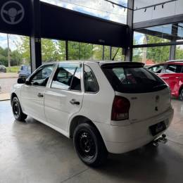 VOLKSWAGEN - GOL 1.0 MI 8V FLEX 4P MANUAL G.IV - 2010/2011 - BRANCA - R$ 26.900,00