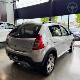 RENAULT - SANDERO 1.6 STEPWAY 16V FLEX 4P MANUAL - 2011/2011 - PRATA - R$ 36.900,00