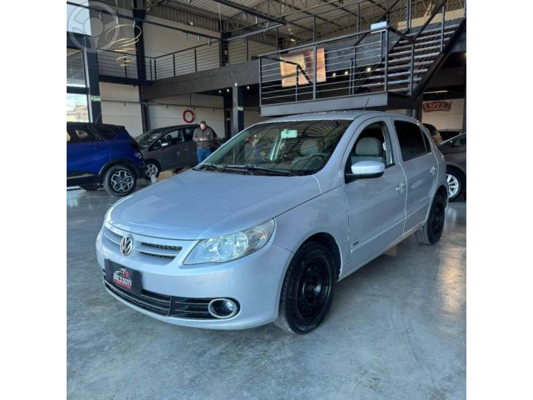 VOLKSWAGEN - GOL 1.0 MI 8V FLEX 4P MANUAL G.V - 2010/2010 - PRATA - R$ 26.900,00