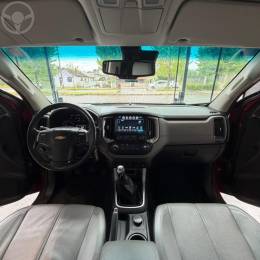 CHEVROLET - S10 2.5 LTZ 4X4 CD 16V FLEX 4P MANUAL - 2016/2017 - VERMELHA - R$ 135.900,00