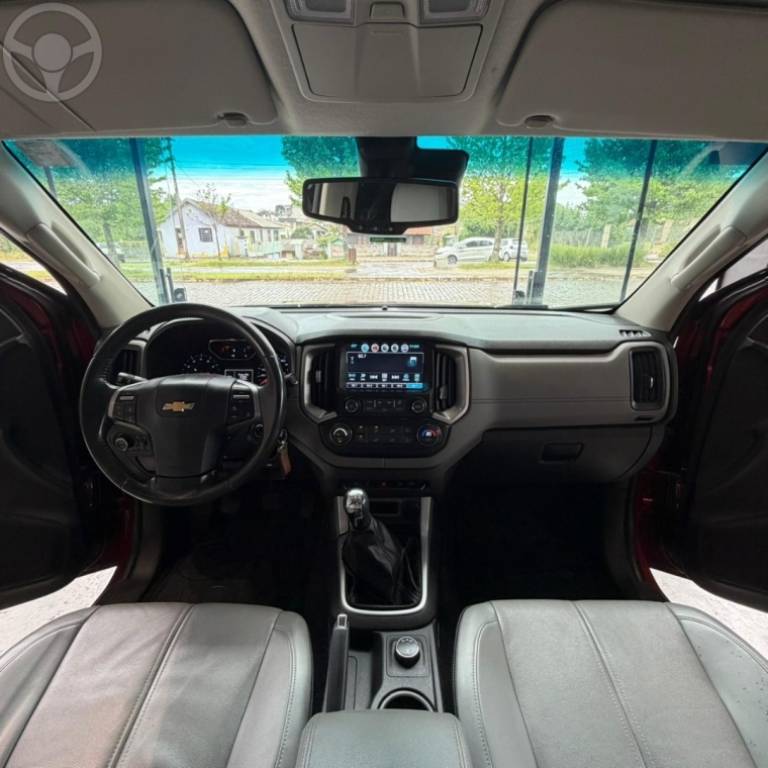 CHEVROLET - S10 2.5 LTZ 4X4 CD 16V FLEX 4P MANUAL - 2016/2017 - VERMELHA - R$ 135.900,00