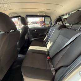 VOLKSWAGEN - FOX 1.6 MSI TOTAL FLEX CONNECT 4P MANUAL - 2021/2022 - BRANCA - R$ 75.900,00