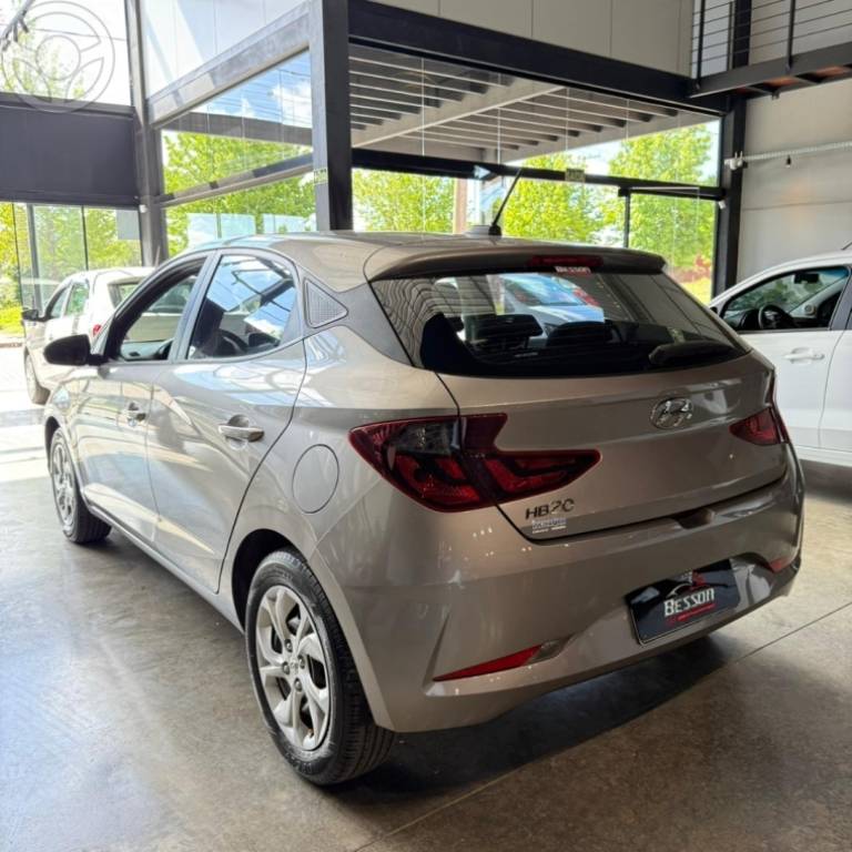 HYUNDAI - HB20 1.0 VISION 12V FLEX 4P MANUAL - 2021/2021 - PRATA - R$ 63.900,00