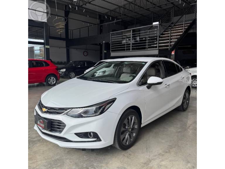 CHEVROLET - CRUZE 1.4 TURBO LTZ 16V FLEX 4P AUTOMÁTICO - 2017/2018 - BRANCA - R$ 89.900,00