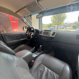 TOYOTA - HILUX 2.7 SRV 4X4 CD 16V FLEX 4P AUTOMÁTICO - 2014/2014 - PRATA - R$ 129.000,00