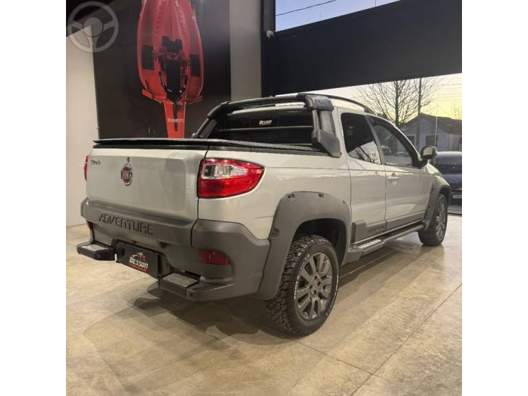 FIAT - STRADA 1.8 MPI ADVENTURE CD 16V FLEX 3P MANUAL - 2018/2019 - PRATA - R$ 86.900,00