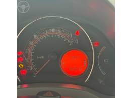 FIAT - UNO 1.0 EVO VIVACE 8V FLEX 4P MANUAL - 2013/2014 - PRATA - R$ 35.900,00