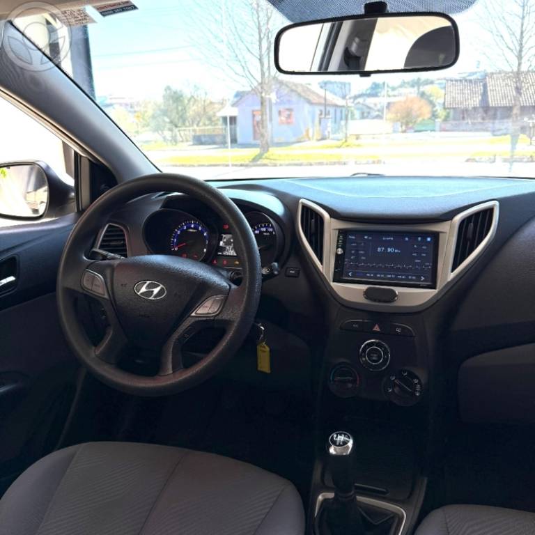 HYUNDAI - HB20S 1.6 COMFORT PLUS 16V FLEX 4P MANUAL - 2014/2014 - BRANCA - R$ 55.900,00