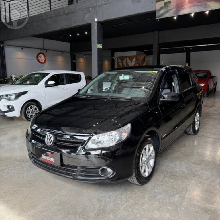 VOLKSWAGEN - VOYAGE 1.0 MI 8V FLEX 4P MANUAL - 2011/2012 - PRETA - R$ 35.900,00