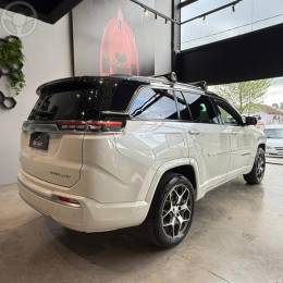 JEEP - COMMANDER 2.0 LIMITED TD380 16V 4X4 TURBO DIESEL 4P AUTOMÁTICO - 2022/2022 - BRANCA - R$ 199.900,00