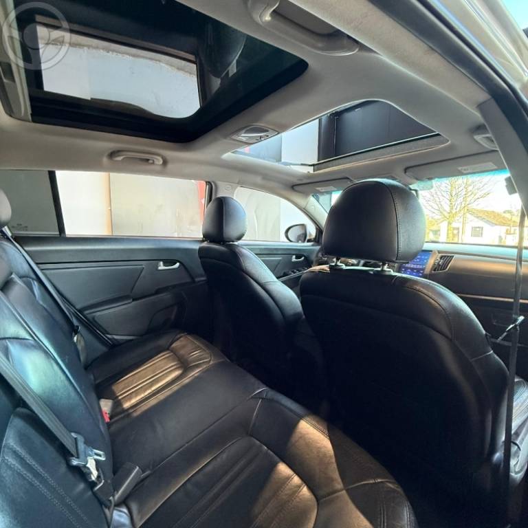 KIA MOTORS - SPORTAGE 2.0 EX 4X2 16V FLEX 4P AUTOMÁTICO - 2013/2014 - PRATA - R$ 84.900,00