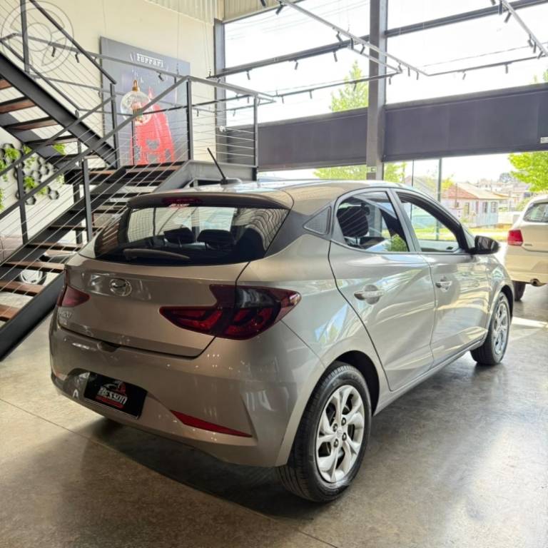 HYUNDAI - HB20 1.0 VISION 12V FLEX 4P MANUAL - 2021/2021 - PRATA - R$ 63.900,00