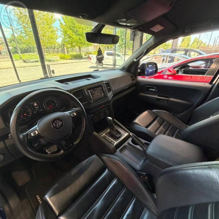 VOLKSWAGEN - AMAROK 3.0 V6 EXTREME CD DIESEL 4X4 AT 4P AUTOMÁTICO - 2023/2024 - AZUL - R$ 268.900,00