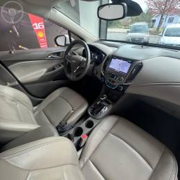CHEVROLET - CRUZE 1.4 TURBO LTZ 16V FLEX 4P AUTOMÁTICO - 2017/2018 - BRANCA - R$ 91.900,00