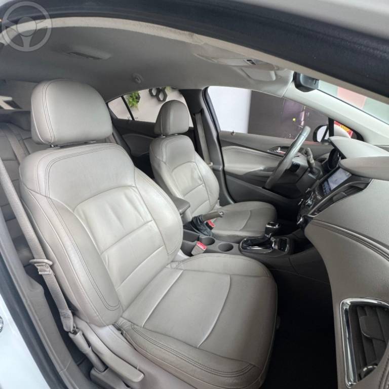 CHEVROLET - CRUZE 1.4 TURBO LTZ 16V FLEX 4P AUTOMÁTICO - 2017/2018 - BRANCA - R$ 91.900,00