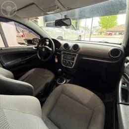 VOLKSWAGEN - VOYAGE 1.0 MI 8V FLEX 4P MANUAL - 2011/2012 - PRETA - R$ 35.900,00