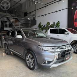 MITSUBISHI - OUTLANDER 2.0 16V 4P AUTOMÁTICO - 2015/2016 - CINZA - R$ 91.900,00
